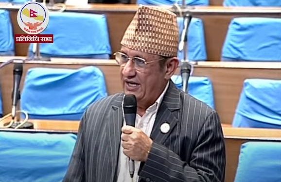 सामाजिक सुरक्षा भत्ताको उमेर ७० वर्ष बनाउन एमाले सांसदको सुझाव