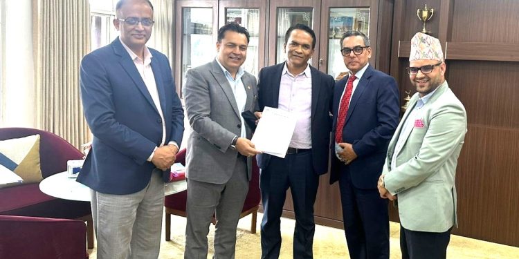 गैरआवासीय नेपाली संघ र राष्ट्र बैंकका गभर्नरबीच भेटवार्ता: लगानी प्रवर्द्धन र नीतिगत सुधारमा जोड