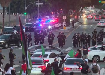 लस एन्जेलसमा कर्फ्यू ‘केही दिन’ जारी रहने