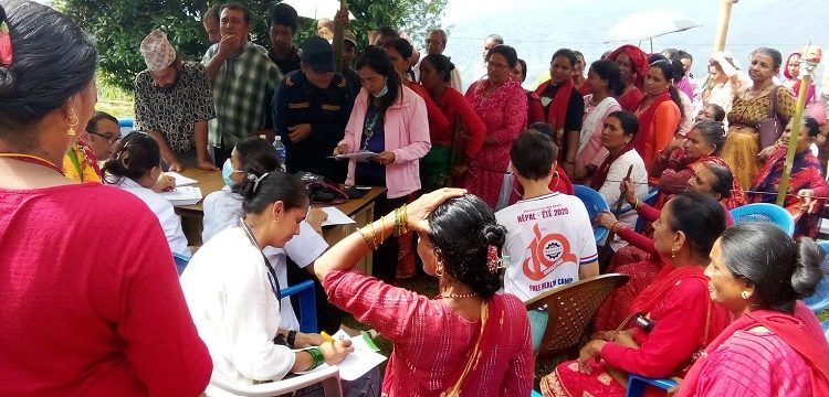 लमजुङ चिती तिलाहारमा निःशुल्क स्वास्थ्य शिविर, ८०५ जनाले सेवा लिए