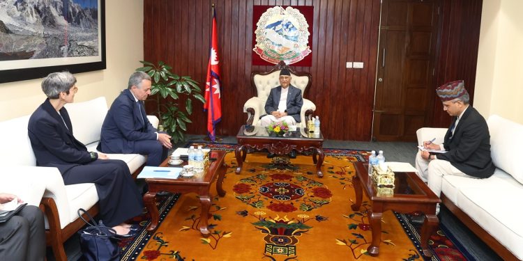 प्रधानमन्त्रीसँग स्विट्जरल्याण्डका विदेशममन्त्रीको भेट