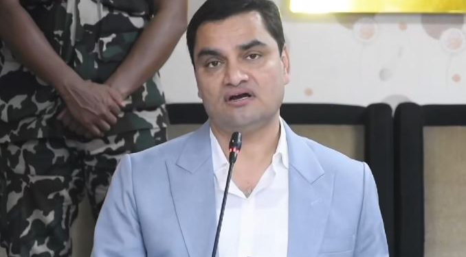 ‘निरोगी नेपाल’ अभियान: स्वास्थ्य मन्त्रीले आयुर्वेद, योग र डिजिटल सेवाको विस्तारबारे दिए जानकारी