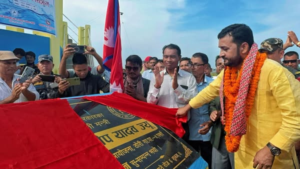 मधेश प्रदेशका आठ जिल्लाको खानेपानी समाधानका लागि साझा जिम्मेवारी आवश्यक छ : मन्त्री यादव