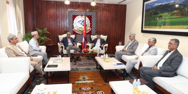 कांग्रेस–एमाले शीर्ष नेताबीच छलफल सकियो, विधेयक र बागमती विवादमा केन्द्रित