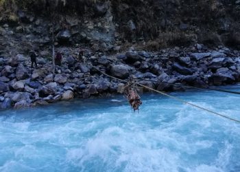 तुइन चुँडिँदा महाकाली नदीमा खसेर एक युवक बेपत्ता
