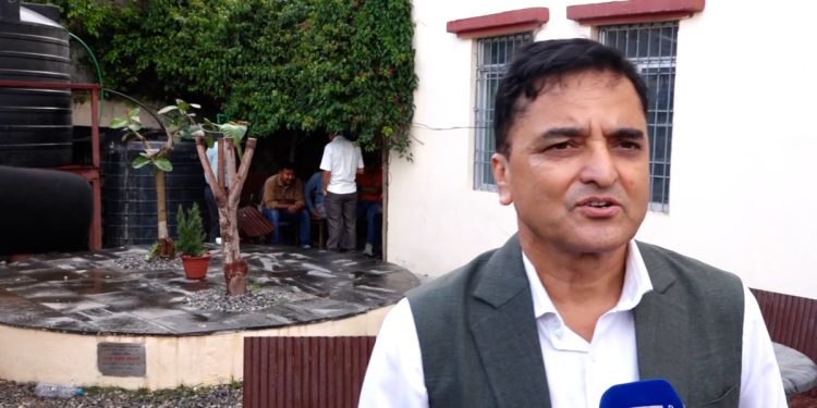 विद्या भण्डारीको राजनीतिमा पुनः प्रवेश नेकपा एमालेले सम्मानजनक ढंगले व्यवस्थापन गर्छः  सचिव भट्टराई