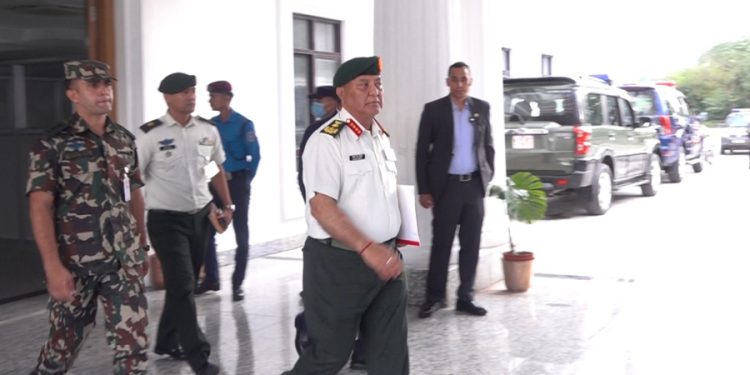 प्रधानमन्त्री कार्की र प्रधानसेनापति सिग्देलबीच भेटवार्ता, देशको शान्ति सुरक्षामा छलफल