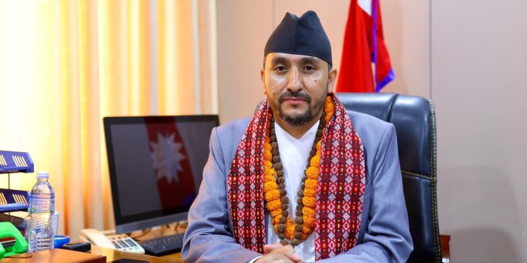 सञ्चारमन्त्री खरेलको पहिलो निर्णय– काठमाडौंसहित प्रमुख १० शहरका सार्वजनिक स्थानमा निःशुल्क वाइफाइ