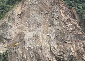 के दशैँ मनाउन घर जाँदै हुनुहुन्छ ? यी हुन् अवरुद्ध प्रमुख राजमार्ग