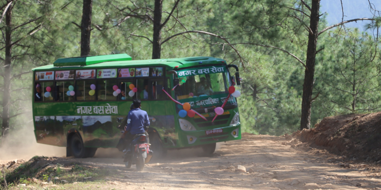 सल्यानमा पहिलो पटक नगर बस सञ्चालन