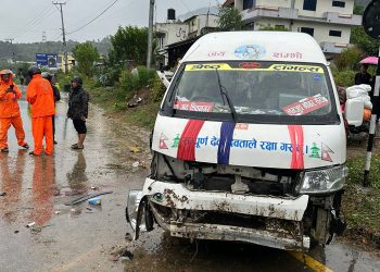तनहुँमा माइक्रो बस दुर्घटना हुँदा एक जनाको मृत्यु