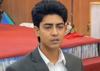 दल घोषणा गर्दै मिराज ढुंगाना