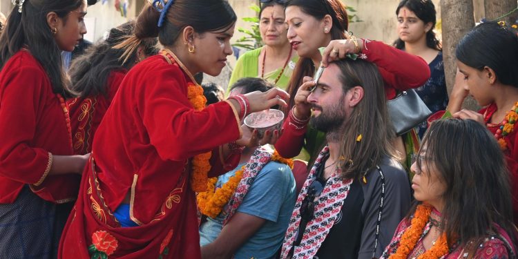 पोखरामा भाइटीका महोत्सव : १५ देशका पर्यटक सहभागी