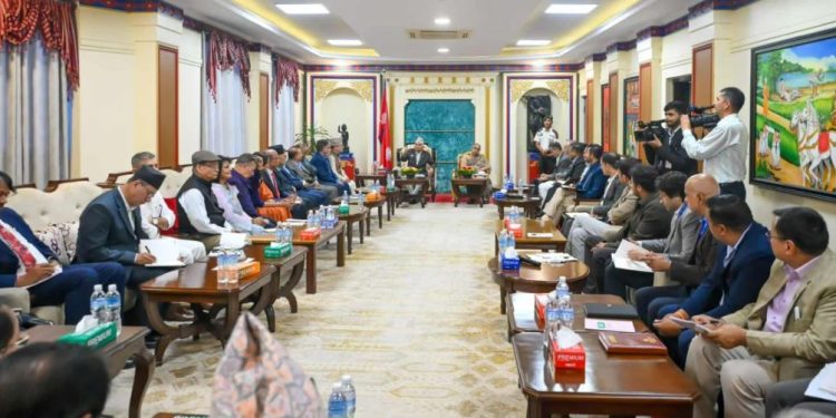 राष्ट्रपतिले भने– देश र संविधान रक्षाका लागि चुनावमा लाग्नुस्, सरकारले सुरक्षाको प्रत्याभूति दिनुपर्छ