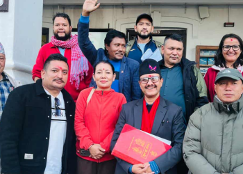 दुर्गा प्रसाईंले दर्ता गरे नागरिक बचाउ दल, सभापति माधव खतिवडा