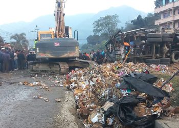 एकै ठाउँमा ७ सवारी ठोक्किँदा ३५ जना घाइते