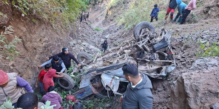 पाल्पामा जिप दुर्घटना हुँदा तीन जनाको मृत्यु