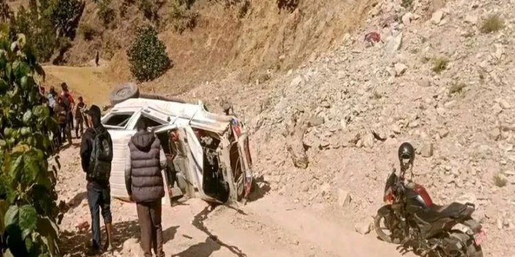 जाजरकोटमा बोलेरो जिप दुर्घटना: दुई जनाको मृत्यु, चार घाइते