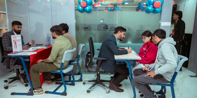 वैदेशिक अध्ययनको काउन्सिलिङ गर्न एबि अप्लाईकाे एजुकेसन फेयर