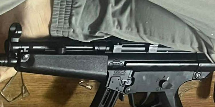 भक्तपुरमा आफ्नै कन्चटमा गोली हानेर आत्महत्या