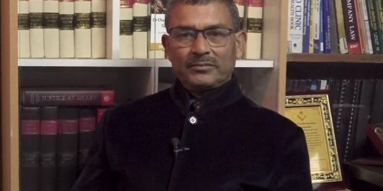 नेपाली कांग्रेस विभाजित–आधिकारिकताको लडाईं निर्वाचन आयोगमाः संविधानविद् ज्ञवाली