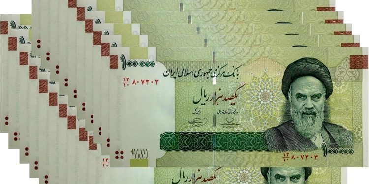 इरानी रियालको मूल्यमा इतिहासकै ठूलो गिरावटः क्रयशक्ति शून्यतिर