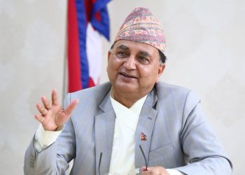 एमालेले ईश्वर पोखरेललाई नीति अध्ययन प्रतिष्ठानको प्रमुखबाट हटायो