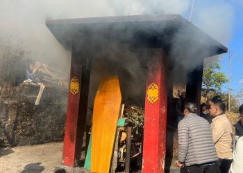 बौद्ध परम्पराअनुसार जन्मथलोमा गरियो प्रशान्त तामाङको अन्त्येष्टि