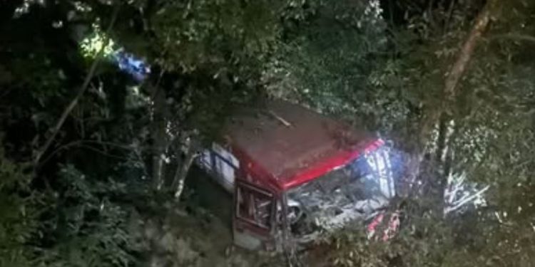 शंखरापुर बस दुर्घटनामा ४ जनाको मृत्यु, २२ घाइते