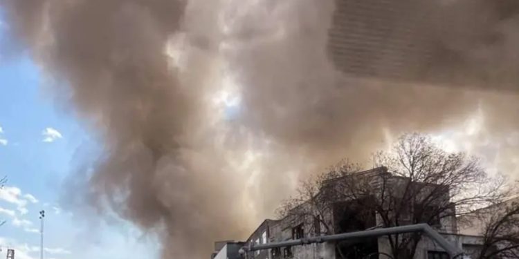 मध्यपूर्व अशान्त हुँदा नेपालमा बढ्यो चिन्ता, लाखौ नेपाली प्रभावित