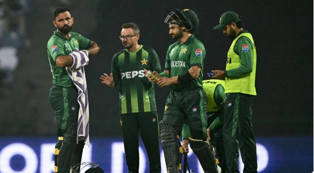 पाकिस्तान जितेर पनि टी-२० विश्वकपबाट बाहिर, न्यूजिल्यान्ड सेमिफाइनलमा पुग्यो
