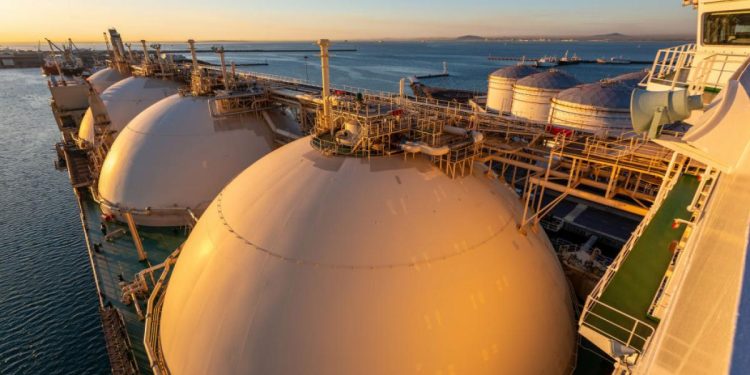 भारतलाई रुसबाट तेल किन्न छुट, पेट्रोलडिजेल महँगो नहुने