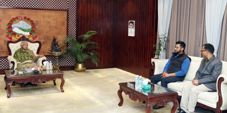 प्रधानमन्त्रीसँग भेट गर्दै रविले भने- सरकारका निर्णयमा आपत्ति छैन, अन्तिम दिनसम्म काम गरोस्’