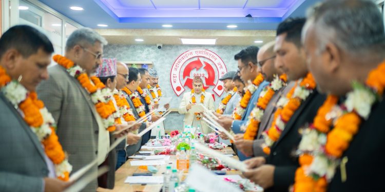 नाडाका नवनिर्वाचित अध्यक्ष उप्रेतीले ग्रहण गरे पदभार, तीन केन्द्रीय सदस्य मनोनित