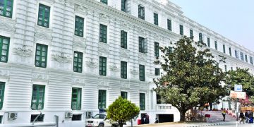 सिंहदरबार कडाइ गर्ने कदमबाट पछि हट्यो सरकार, कानुन व्यवसायीले परिचयपत्रका आधारमा प्रवेश पाउने