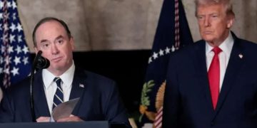 इरानसँगको तनावका बीच पदत्याग गर्दै अमेरिकी नौसेना प्रमुख