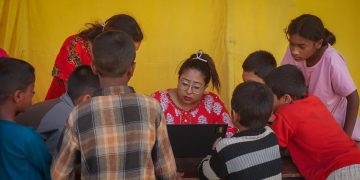 होल्डिङ सेन्टरका ५२ बालबालिका विद्यालय गए, ३० जना छात्राबासमा बस्न इच्छुक
