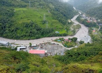 बाढीपहिरोले ४८३ मेगावाटका जलविद्युत् आयोजनाको उत्पादन बन्द