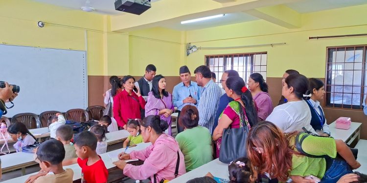 भोटेकोशी बाढीपीडित १३२ बालबालिकालाई काठमाडौं महानगरले पठायो विद्यालय