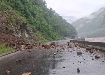 मलेखु–मुग्लिङ सडकका १० ठाउँमा पहिरो, कहिले सडक खुल्छ यकीन छैन